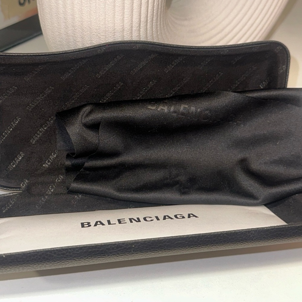 Balenciaga Rectangular Sunglasses - image 5